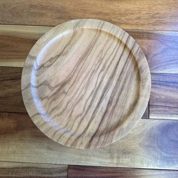 Williams Sonoma Beautiful Olivewood Pillar Candle Holder Brand New - Picture 4 of 8